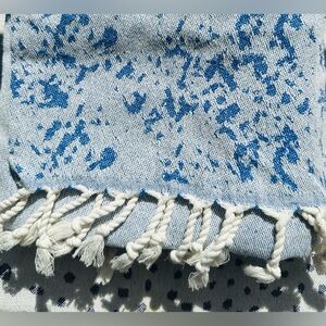 Textured throw blanket and towel /Turtle patterned Oversized Cotton Towel